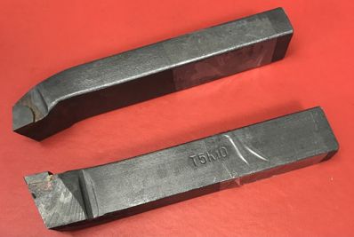 Cuţit de strunjit plan încovoiat 25*16*140 T5K10