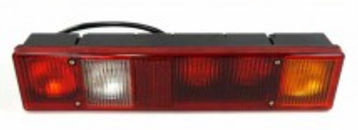 Lampa spate Merc 7 secțiuni cu ecartament lateral stânga iluminat 180 mm 30 °