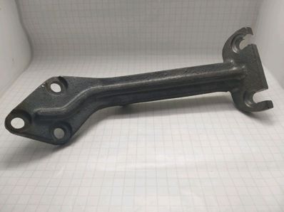 Кронштейн глушителя Т-25