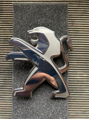 FASE Эмблема передняя (PEUGEOT) P.301