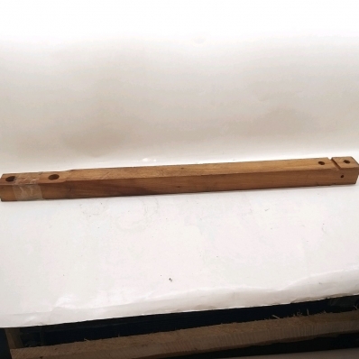 Шатун режущего аппарата деревянный