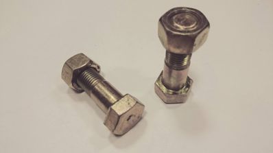 Șurub cardanic cu piuliță d 10 MAZ