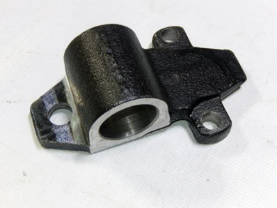 Ушко передней рессоры КАМАЗа-532065115 в сборе