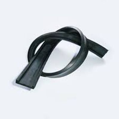 Garnitura clemei de montare a rezervorului de combustibil KAMAZ R