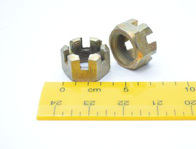 Piuliță MTZ pentru axa legăturii spate