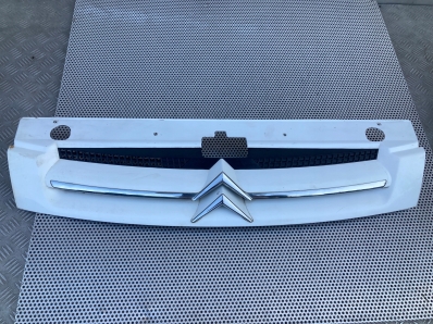 FASE Emblemă grilă radiator superior BERLİNGO III 07