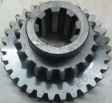 Roata dințată a celei de-a treia referințe înainte 059 YuMZ